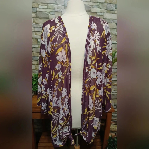🏵Maurices Wine Floral Crochet Trim Open Front Sheer Kimono - Picture 2 of 5